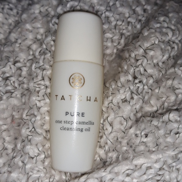 Tatcha cleansing oil - Picture 1 of 2